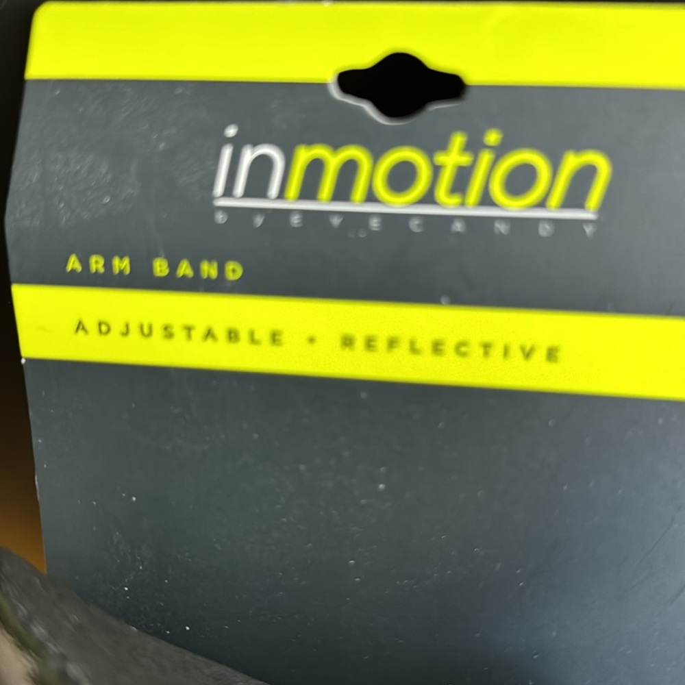 INMOTION BLACK ARM BAND - Picture 5 of 5